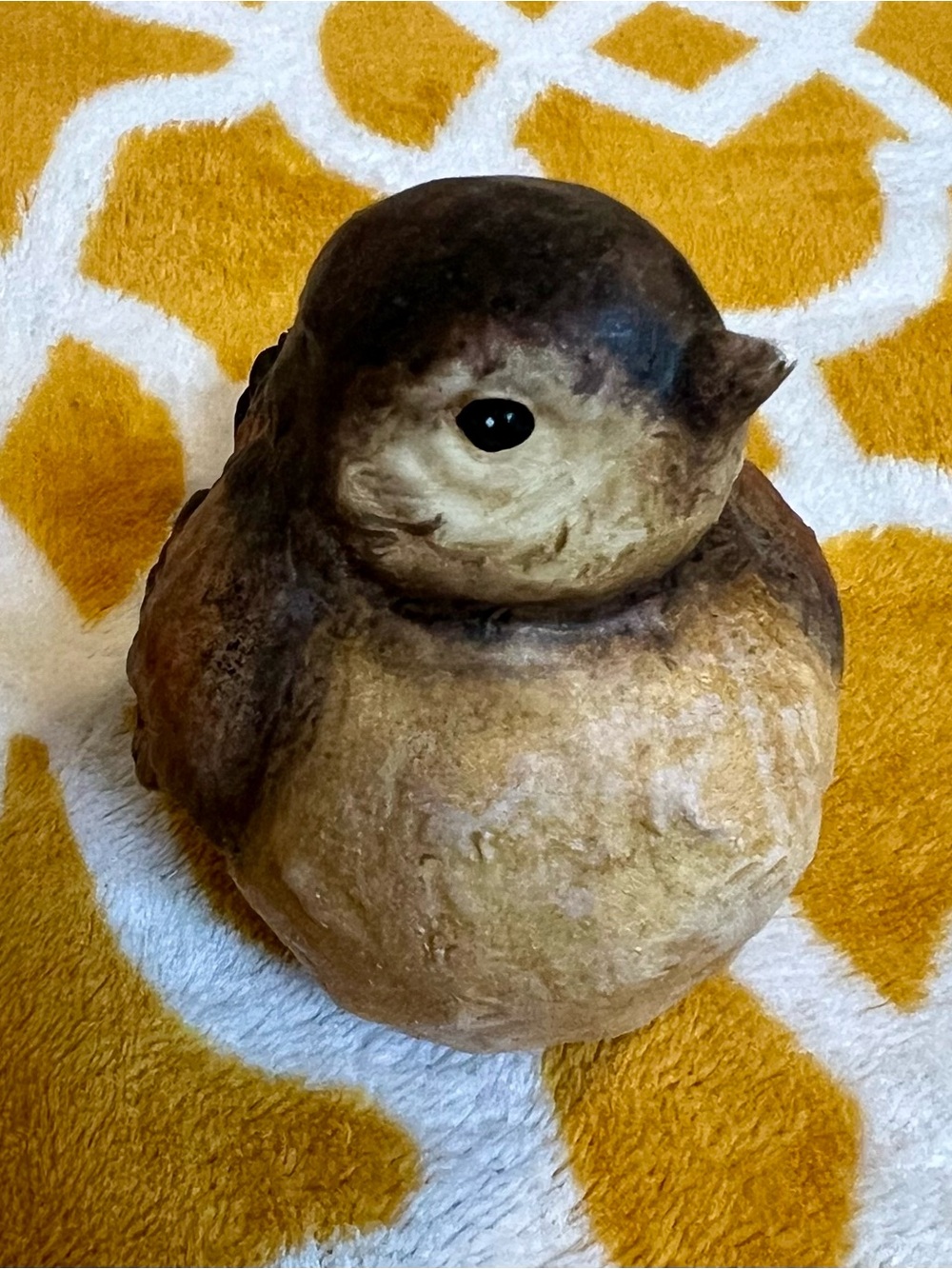 Hand Painted Resin Bird Figurine, Brown Beige Black, Small 4 in, 1 Pack